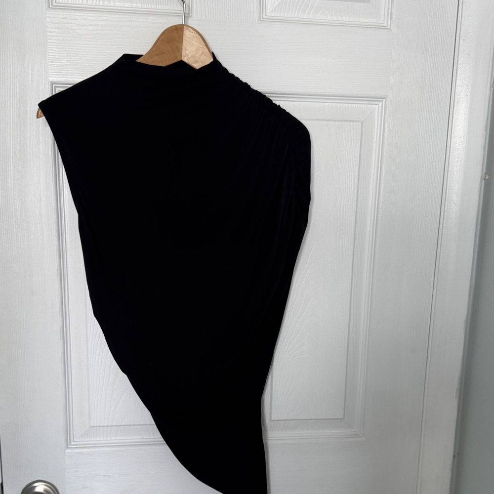 Zara Asymmetrical Black top